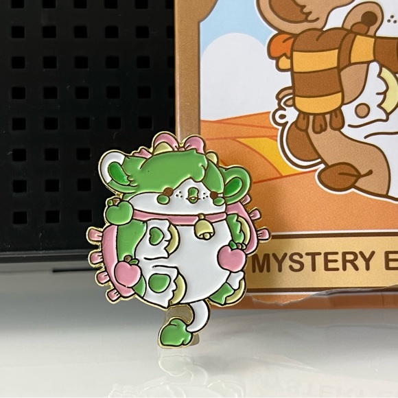 Bright Bat Design Harvest Cows Blind Bag Cow Nuggets Mystery Enamel Pin - Apple - Picture 3 of 3